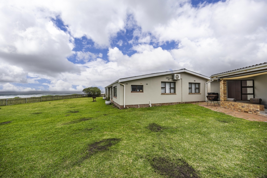 3 Bedroom Property for Sale in Marshstrand Eastern Cape